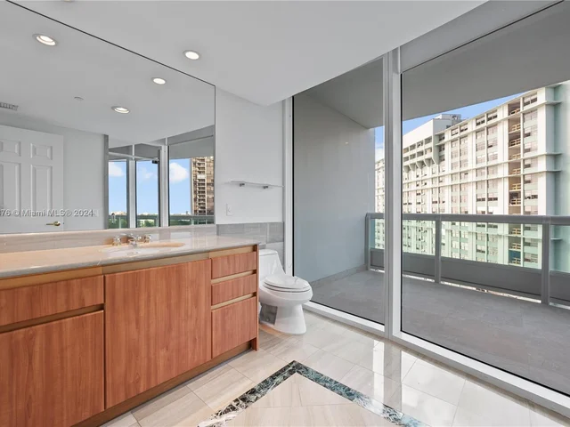 1643 Brickell Ave # 1002, Miami FL 33129