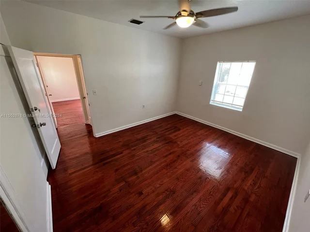 695 NE 81st St # 1, Miami FL 33138