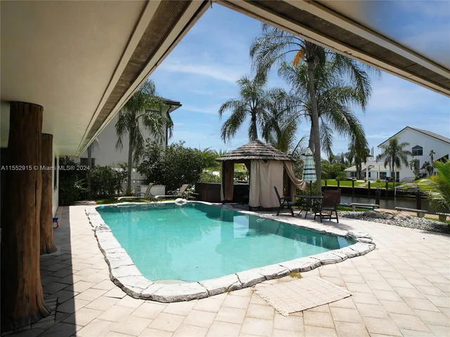 2880 NE 23rd Pl, Pompano Beach FL 33062