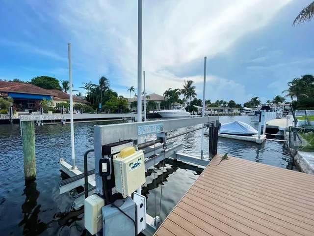 2880 NE 23rd Pl, Pompano Beach FL 33062