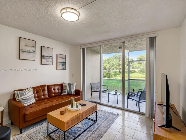 9470 Poinciana Place # 104, Davie FL 33324