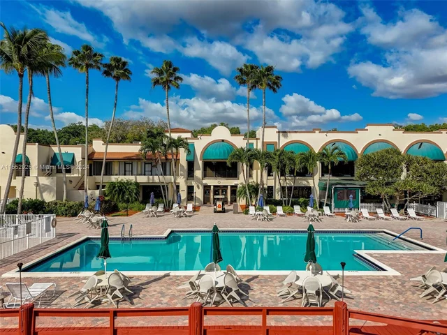 9470 Poinciana Place # 104, Davie FL 33324