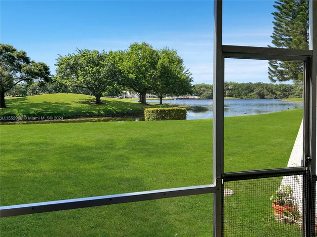 9470 Poinciana Place # 104, Davie FL 33324