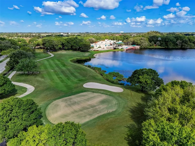 9470 Poinciana Place # 104, Davie FL 33324