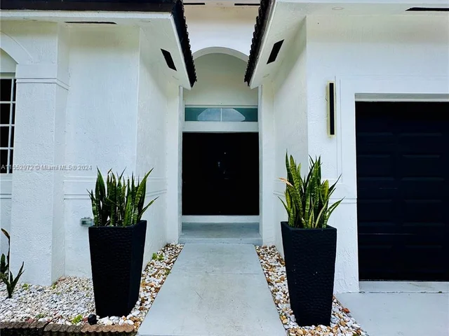 14532 SW 160th Ct, Miami FL 33196