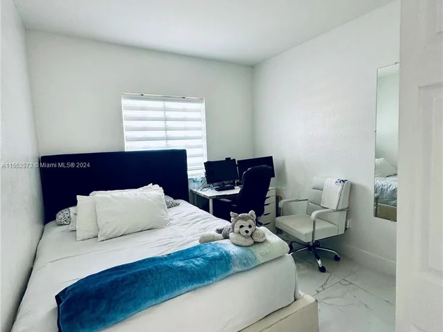 14532 SW 160th Ct, Miami FL 33196