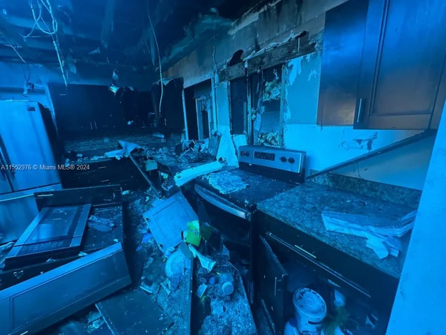 2041 NW 190th Ter, Miami Gardens FL 33056