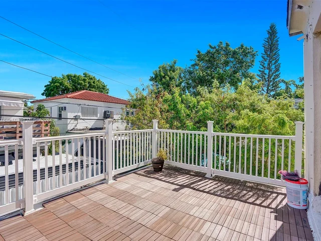 633 85th St, Miami Beach FL 33141