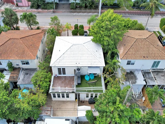 633 85th St, Miami Beach FL 33141