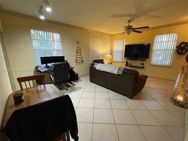 6830 W Sample Rd # 6830, Coral Springs FL 33067