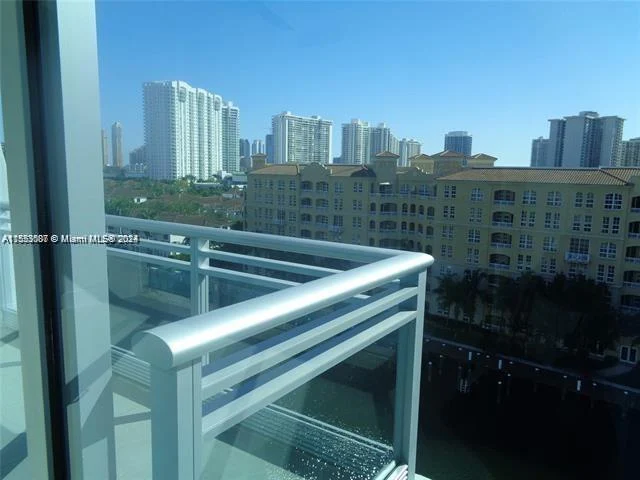 2950 NE 188th St # 521, Aventura FL 33180