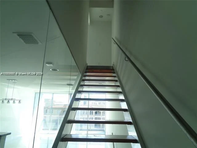 2950 NE 188th St # 521, Aventura FL 33180