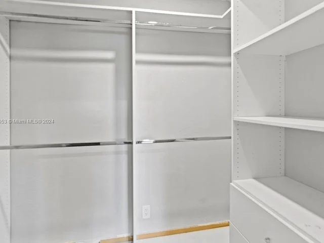 4861 NW 7th St # 0, Plantation FL 33317