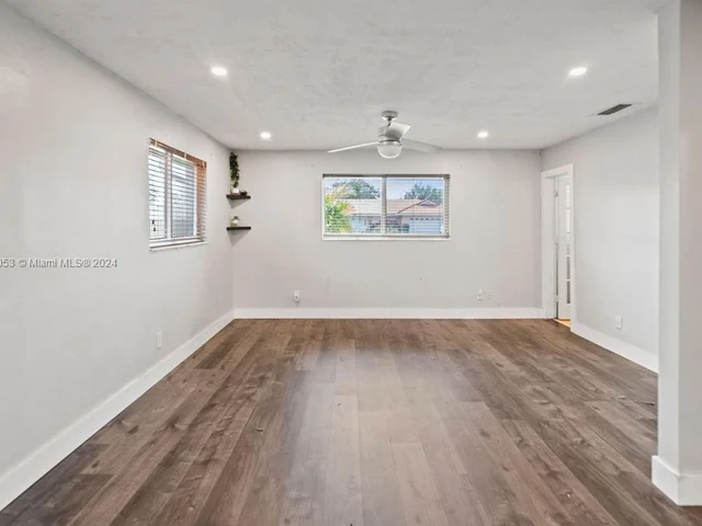 4861 NW 7th St # 0, Plantation FL 33317