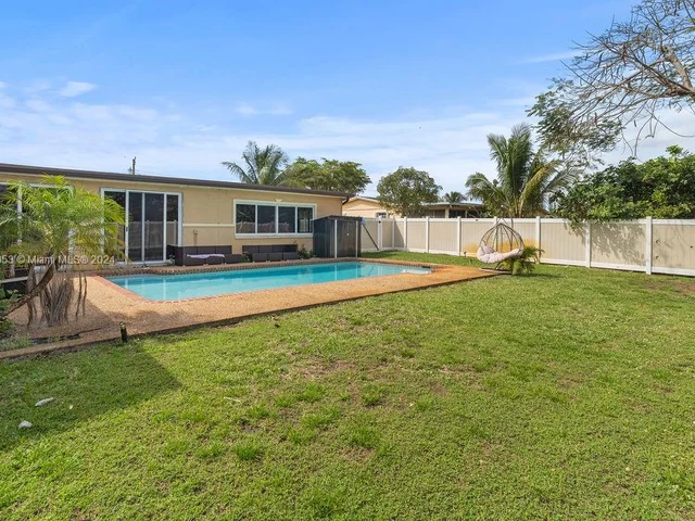 4861 NW 7th St # 0, Plantation FL 33317