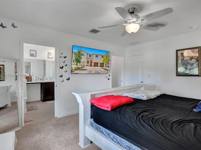 20810 NW 14th Ct, Miami Gardens FL 33169