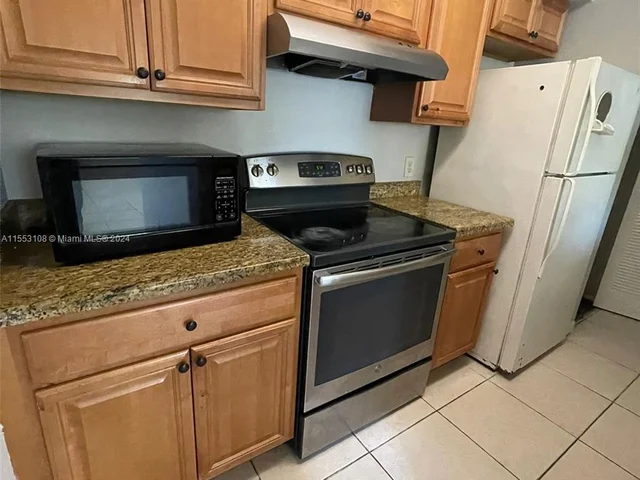 540 S Park Rd # 9, Hollywood FL 33021