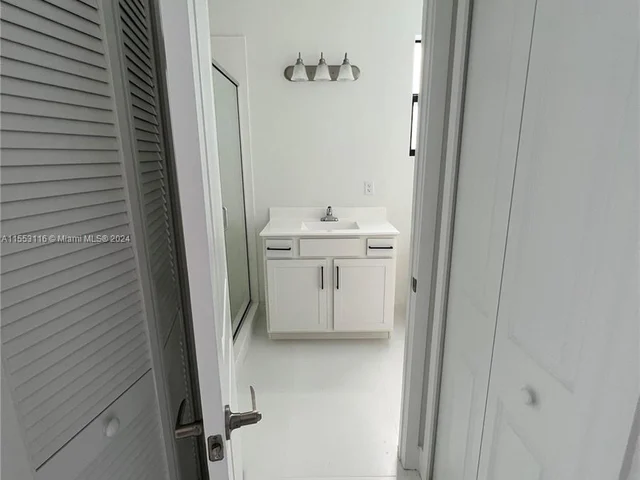 14548 SW 23rd Ter, Miami FL 33175