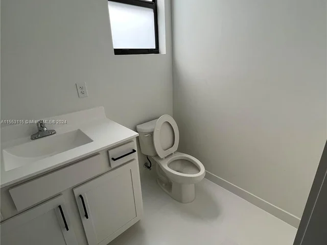 14548 SW 23rd Ter, Miami FL 33175