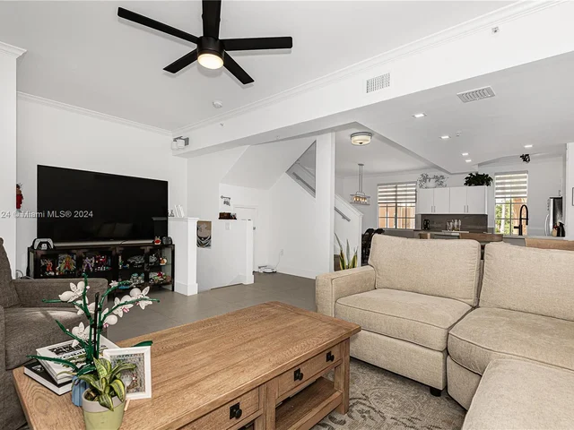 2981 NE 185th St # 1805, Aventura FL 33180