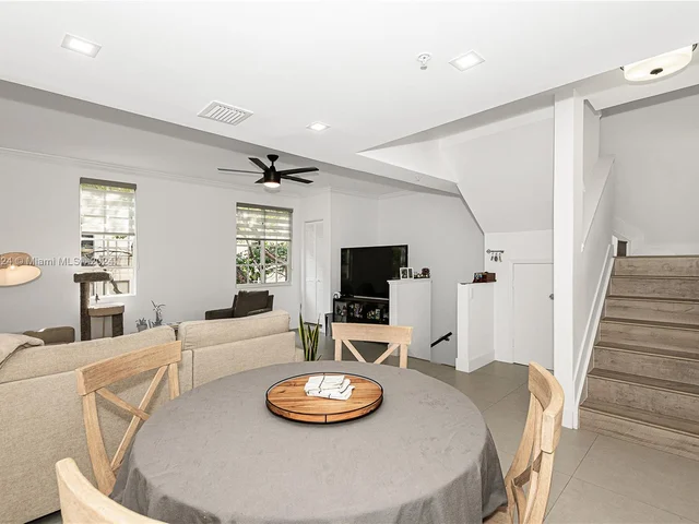 2981 NE 185th St # 1805, Aventura FL 33180