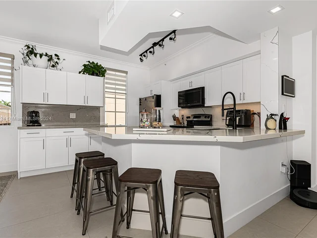 2981 NE 185th St # 1805, Aventura FL 33180