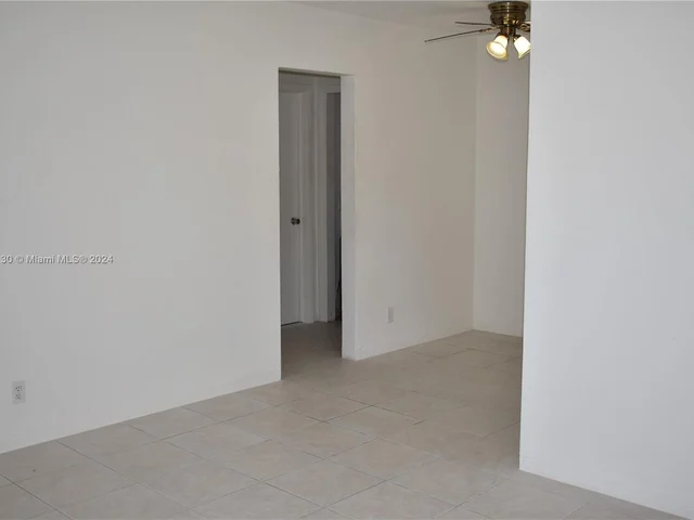 55 SW 13th St # 1, Dania Beach FL 33004