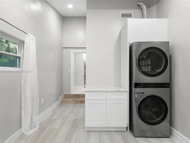 9073 Dickens Ave, Surfside FL 33154