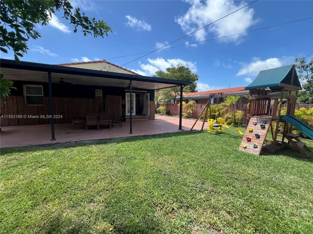 1561 71st St, Miami Beach FL 33141