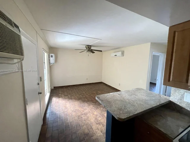 1600 S Le Jeune Rd # 9, Coral Gables FL 33134