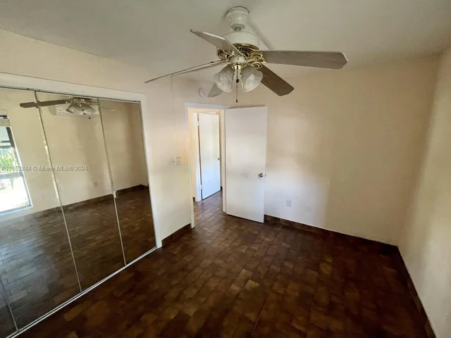 1600 S Le Jeune Rd # 9, Coral Gables FL 33134