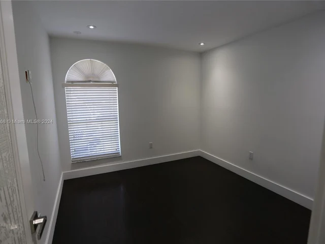 14760 SW 176th St, Miami FL 33187