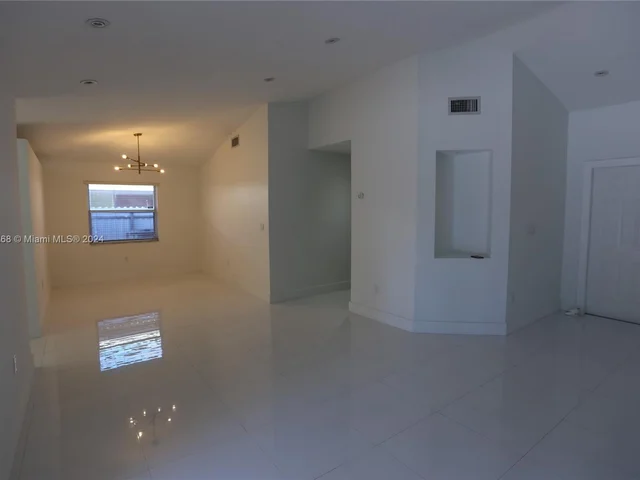 14760 SW 176th St, Miami FL 33187