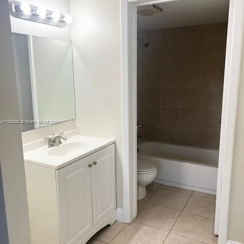 10757 Cleary Blvd # 112, Plantation FL 33324