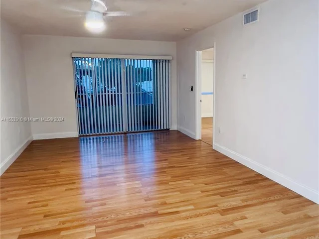 2810 N Oakland Forest Dr # 208, Oakland Park FL 33309