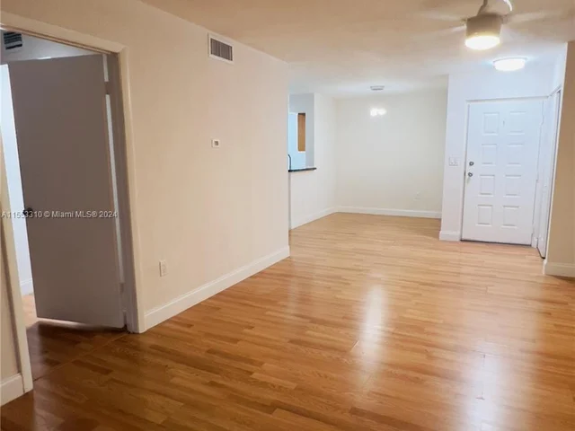 2810 N Oakland Forest Dr # 208, Oakland Park FL 33309