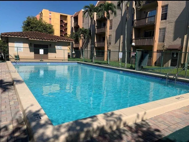 4715 NW 7th St # 2, Miami FL 33126