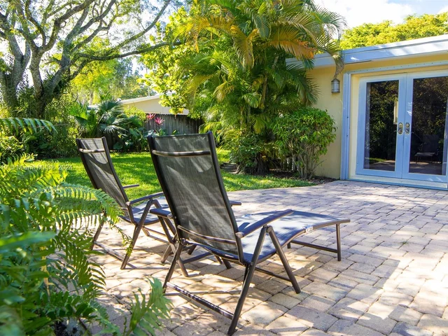 7310 SW 96th St, Pinecrest FL 33156