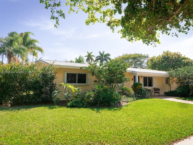 7310 SW 96th St, Pinecrest FL 33156