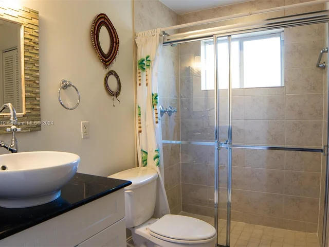 7310 SW 96th St, Pinecrest FL 33156