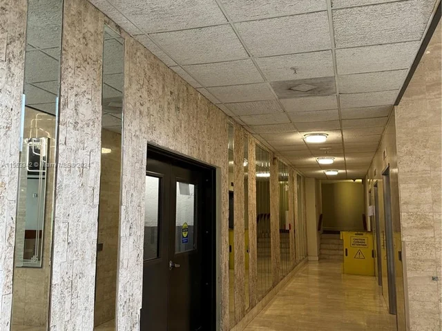 2750 NE 183rd St # 503, Aventura FL 33160