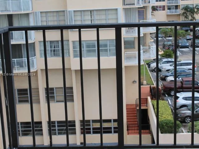 2750 NE 183rd St # 503, Aventura FL 33160