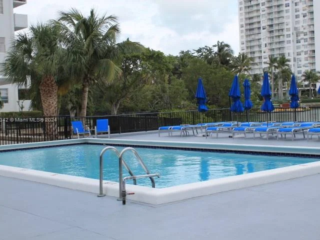 2750 NE 183rd St # 503, Aventura FL 33160