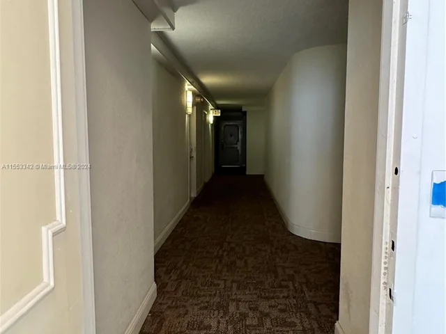 2750 NE 183rd St # 503, Aventura FL 33160