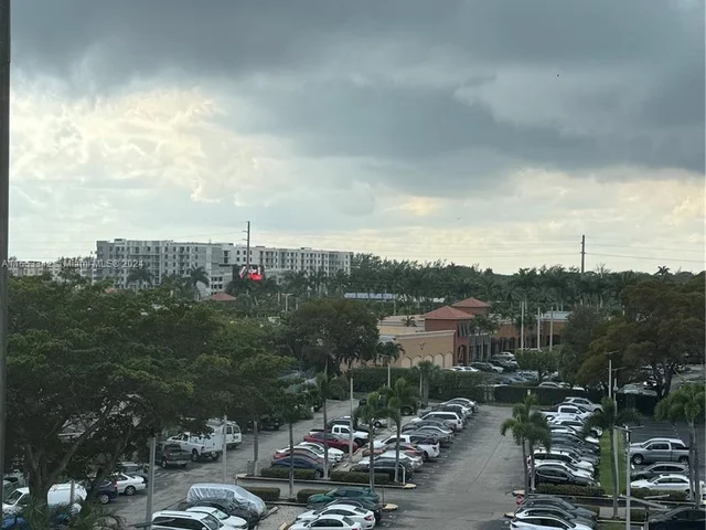 2750 NE 183rd St # 503, Aventura FL 33160