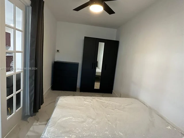 2320 SW 44th St # B, Fort Lauderdale FL 33312