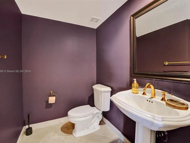 19111 Collins Ave # 2304, Sunny Isles Beach FL 33160