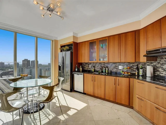 19111 Collins Ave # 2304, Sunny Isles Beach FL 33160