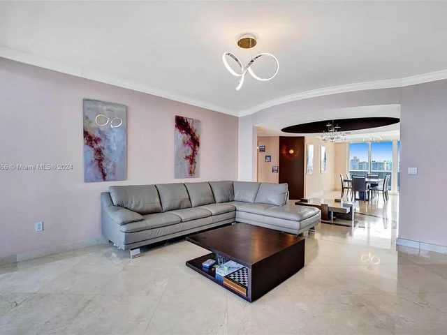 19111 Collins Ave # 2304, Sunny Isles Beach FL 33160