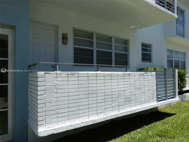 200 S Shore Dr # 8, Miami Beach FL 33141